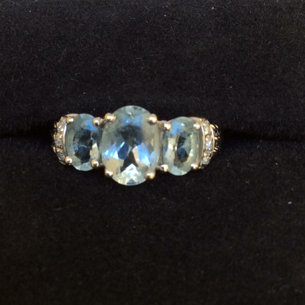 14k WG Aquamarine Ring - Picture 5 of 9